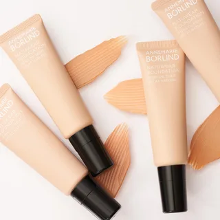 Natuwear Foundation fra Annemarie Börlind i Light – produktbillede 2 af 5