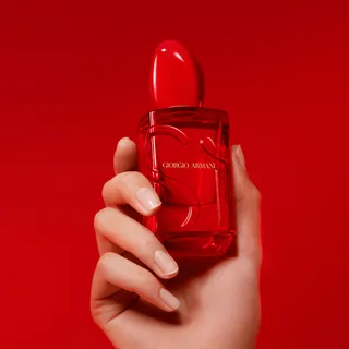 Sì Passione Red Musk Eau de Parfum Spray de Giorgio Armani en 100 ml – photo du produit 2 sur 5
