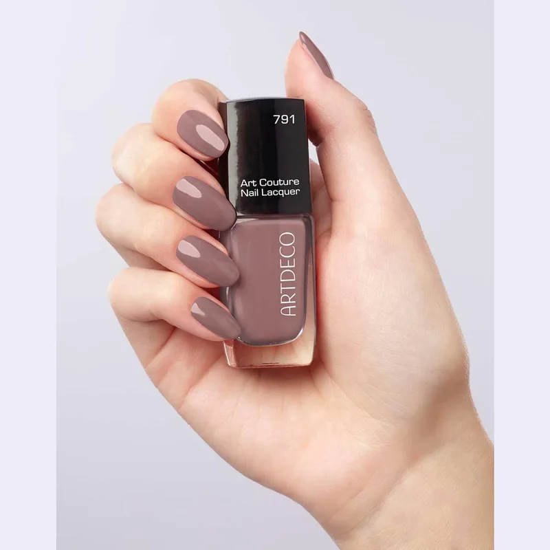 Art Couture Nail Lacquer van ARTDECO in 791-Greige Land – productfoto 2 van 3
