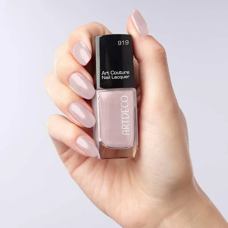 Art Couture Nail Lacquer van ARTDECO in 919-Wintertime – productfoto 2 van 3