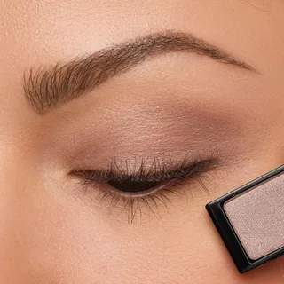 Eyeshadow von ARTDECO in 220-Pearly Madame Marron – Produktfoto 2 von 2