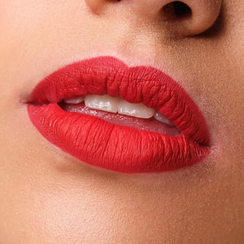 Mat Passion Lip Fluid van ARTDECO – productfoto 4 van 5