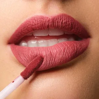 Mat Passion Lip Fluid - No. 51 Burnt Rose fra ARTDECO – produktbillede 3 af 5
