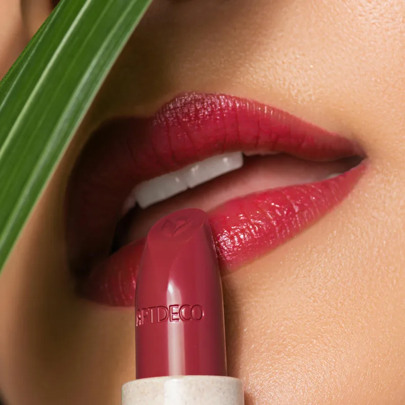 Natural Cream Lipstick von ARTDECO in 604-Rose Bouquet – Produktfoto 4 von 5
