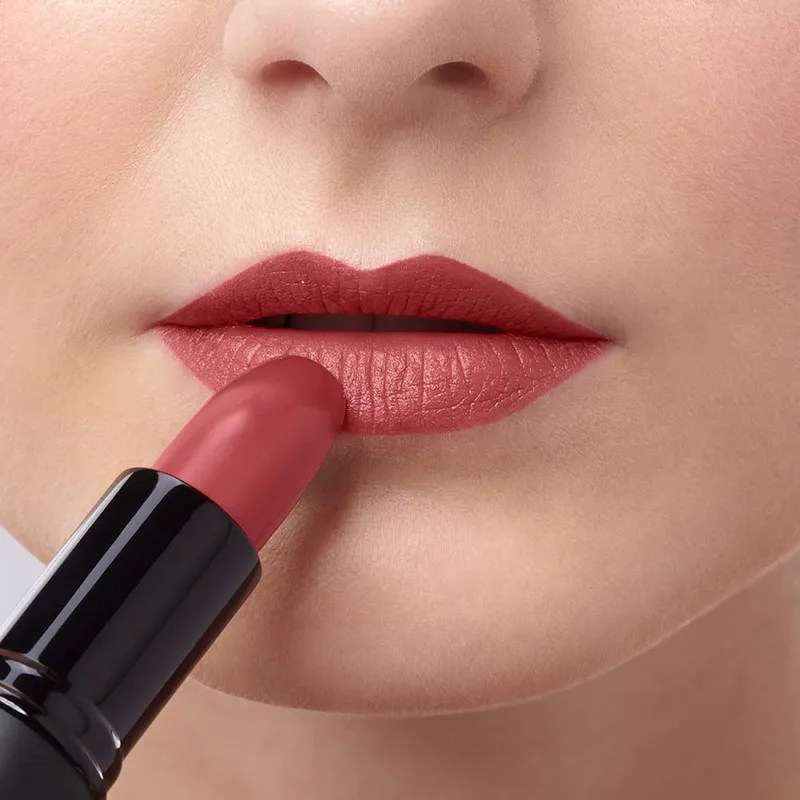 Perfect Mat Lipstick von ARTDECO in 125-Marrakesh Red – Produktfoto 2 von 3