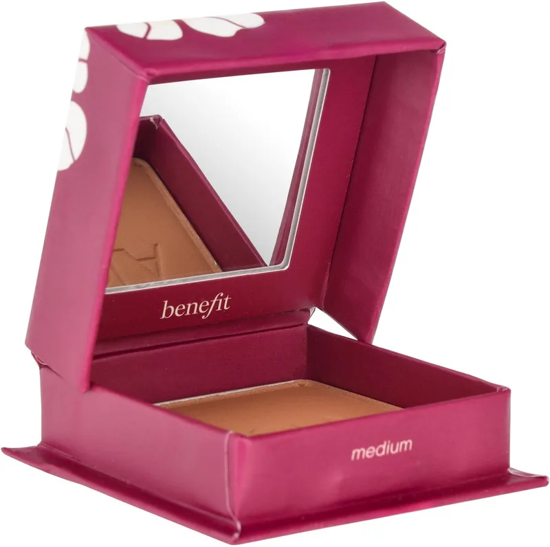 Hoola Matte Bronzing Powder van Benefit in Medium – productfoto