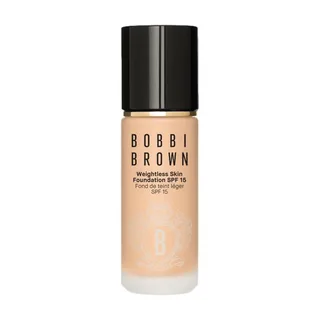Skin Weightless Foundation SPF 15 fra Bobbi Brown i C036-Cool Sand – produktbillede 1 af 2