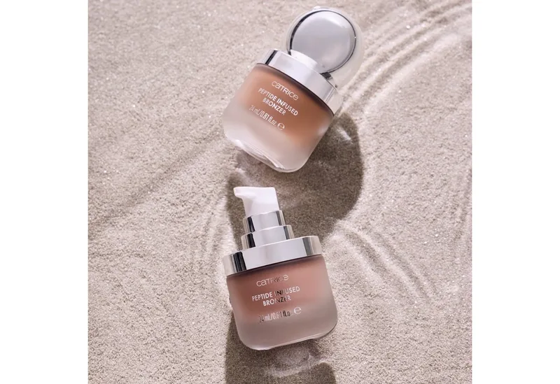 Body-Bronzer SEASHELL STORIES Peptide Infused Bronzer från Catrice i Brun – produktbild 3 av 5