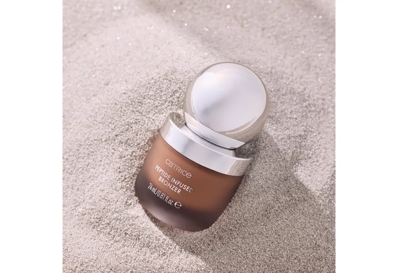 Body-Bronzer SEASHELL STORIES Peptide Infused Bronzer från Catrice i Brun – produktbild 4 av 5