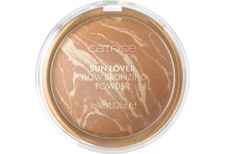 Bronzer-Puder SUN LOVER GLOW BRONZING POWDER, 3-tlg., mit lichtreflektierenden Pigmenten für einen sunkissed Look fra Catrice i Brun – produktbillede 4 af 5