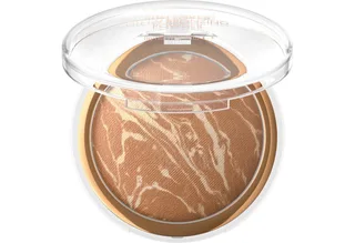 Bronzer-Puder SUN LOVER GLOW BRONZING POWDER, 3-tlg., mit lichtreflektierenden Pigmenten für einen sunkissed Look fra Catrice i Brun – produktbillede 3 af 5