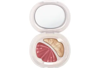 Highlighter-Palette BRIDES & BESTIES BLUSH & HIGHLIGHTER DUO, für einen strahlenden Wedding-Glow de Catrice en Rouge – photo du produit 1 sur 4