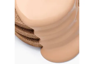 Invisible Cover Cushion Foundation Cushion foundation de Catrice en Lichtbruin, 10 g – photo du produit 3 sur 5