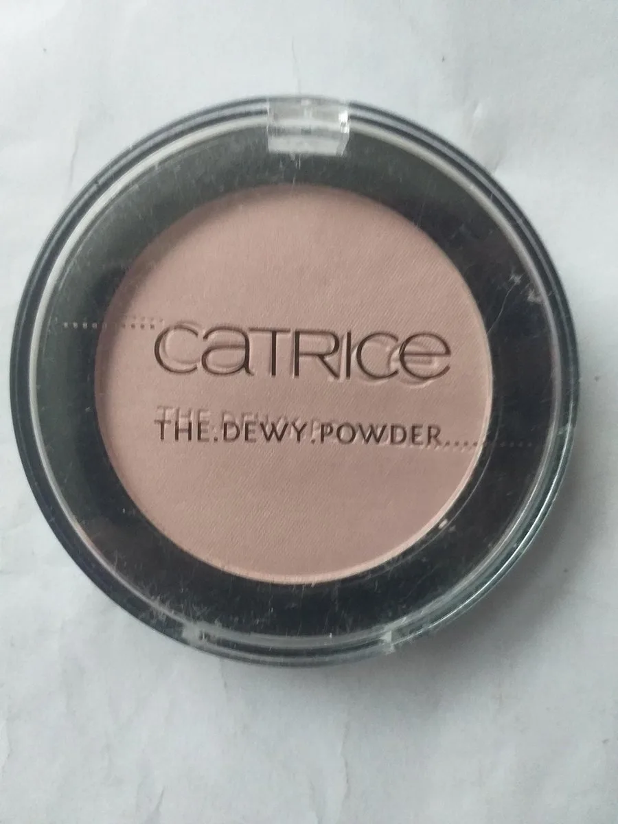 limited edition the dewy powder C01 rose von Catrice in Rosa – Produktfoto