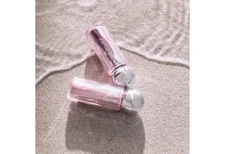Lipgloss SEASHELL STORIES Ultra Glossy Lip Glaze, 3-tlg. fra Catrice i Beige – produktbillede 5 af 5