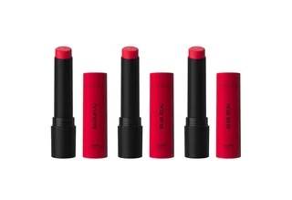 Lippenstift BLUR-REAL MATTE LIPSTICK, 3-tlg., soft-matter Lippenstift mit Blurred-Finish und Ceramiden von Catrice in Rot – Produktfoto 1 von 5