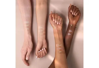 Primer SOFT GLAM FILTER FLUID, mit Soft-Glam-Filter-Effekt de Catrice en Beige – photo du produit 3 sur 4