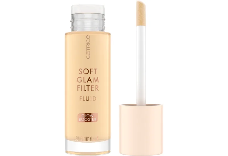 Primer SOFT GLAM FILTER FLUID, mit Soft-Glam-Filter-Effekt de Catrice en Beige – photo du produit 1 sur 4