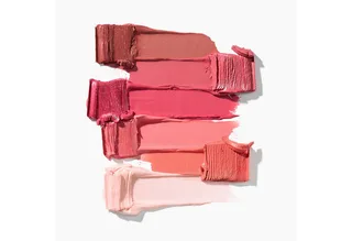 Rouge-Palette Blur Balm Blush Palette, Perfekt für zarte Akzente oder kräftige Farbmomente fra Catrice i Flerfarvet – produktbillede 3 af 3