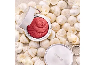 Rouge SEASHELL STORIES Blush Balm von Catrice in Rosa, Rot – Produktfoto 4 von 5