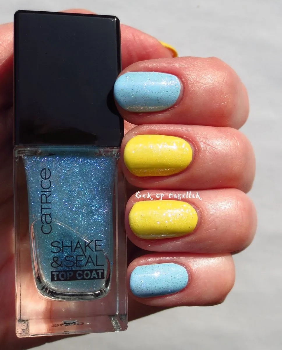 Shake & Seal top coat - 01 Ocean Drive de Catrice en Bleu clair – photo du produit