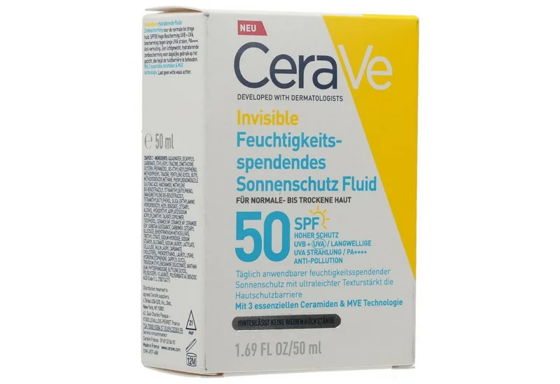 Invisible Hydrating Fluid Sunscreen SPF 50 de CeraVe – photo du produit 2 sur 4