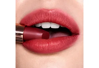 Lipstick- lippenstift-Matte Revolution - Lipkleur fra Charlotte Tilbury i Walk of no shame – produktbillede 5 af 5