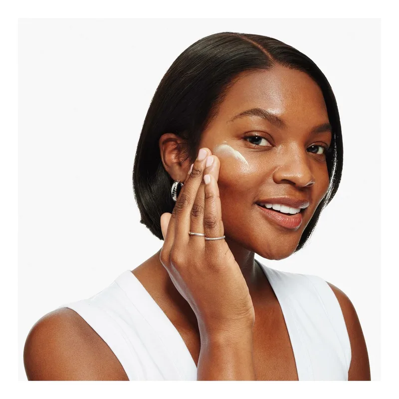 DRAMATICALLY DIFFERENT Moisturizing Lotion+ SPF50 Gezichtslotion de Clinique en 50 ml – photo du produit 2 sur 2