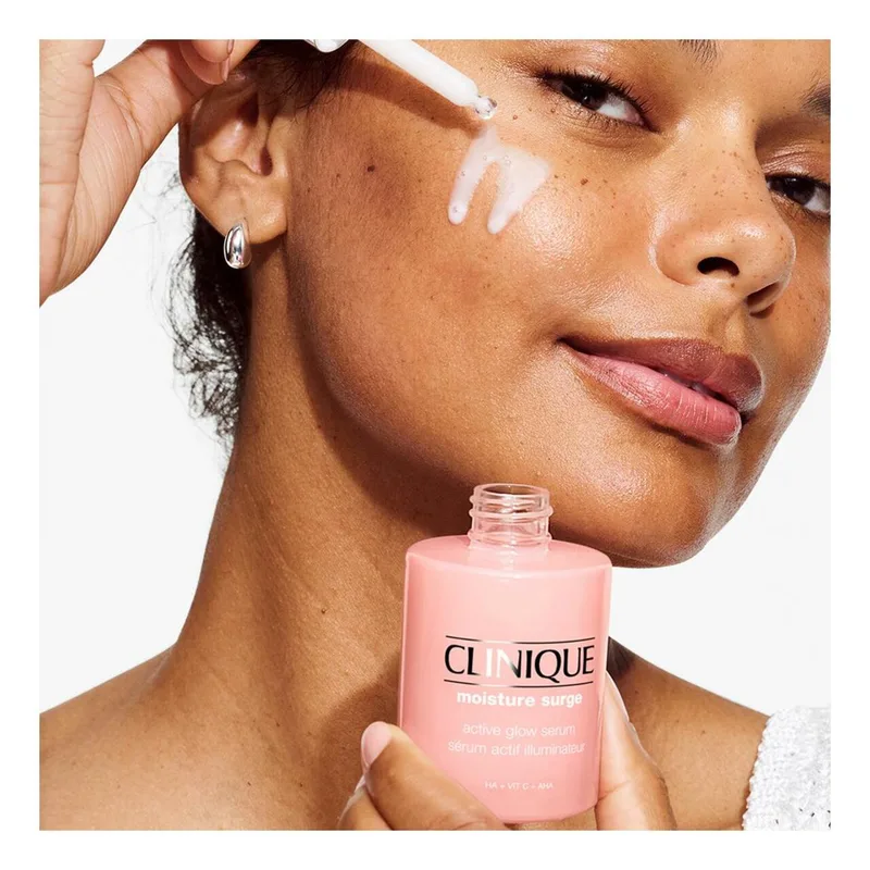 Moisture Surge Glow Serum Serum van Clinique in 50 ml – productfoto 3 van 3