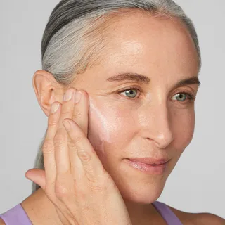 SMART Smart Clinical Repair Lifting Face + Neck Cream Gezichtscrème van Clinique in 50 ml – productfoto 2 van 3