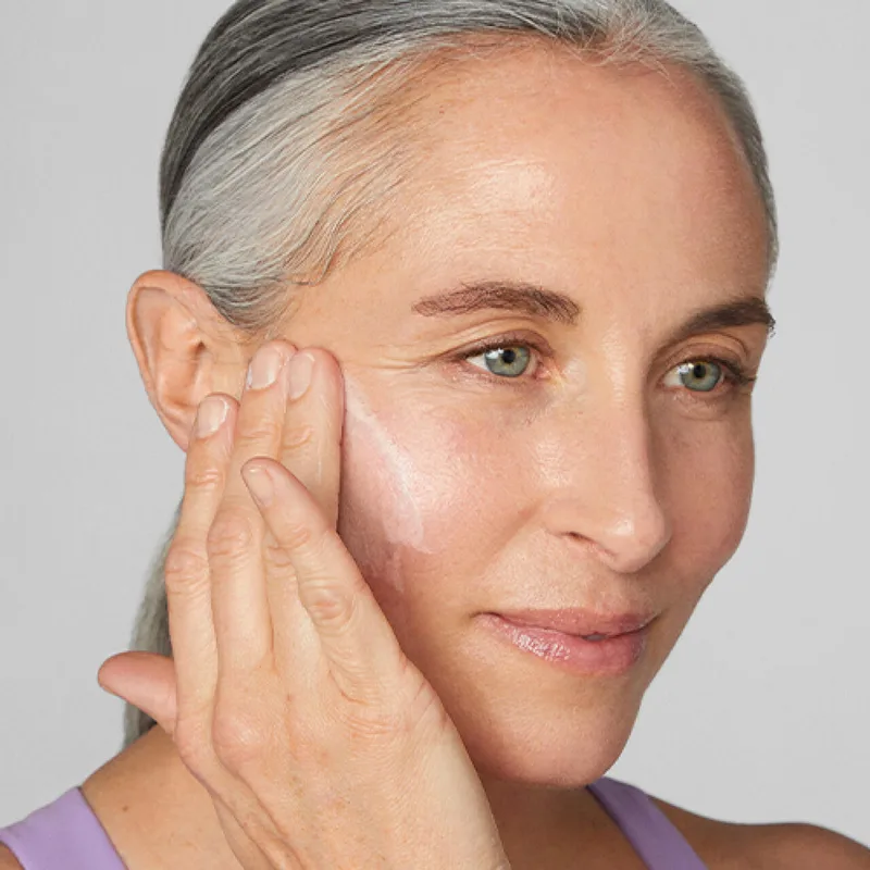SMART Smart Clinical Repair Lifting Face + Neck Cream Gezichtscrème van Clinique in 50 ml – productfoto 2 van 3