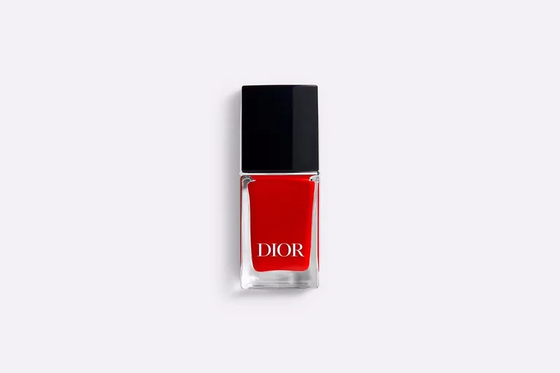 VERNIS nail lacquer #999 10ml fra Dior i 999 Rouge – produktbillede