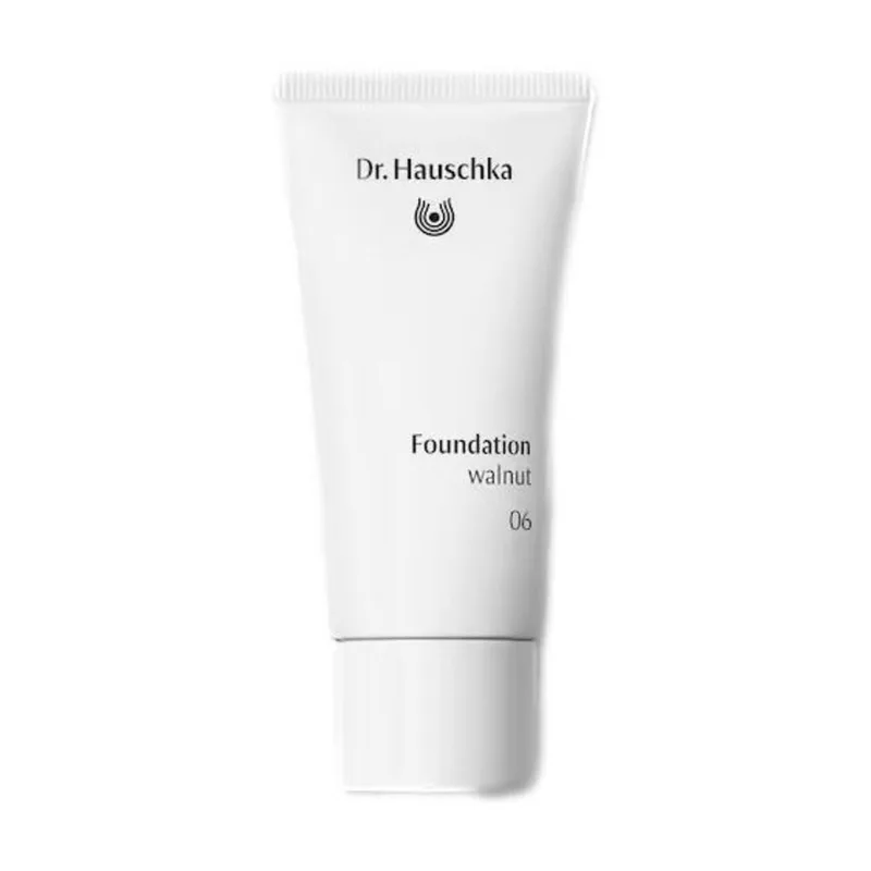 Foundation van Dr. Hauschka in 06-walnut – productfoto