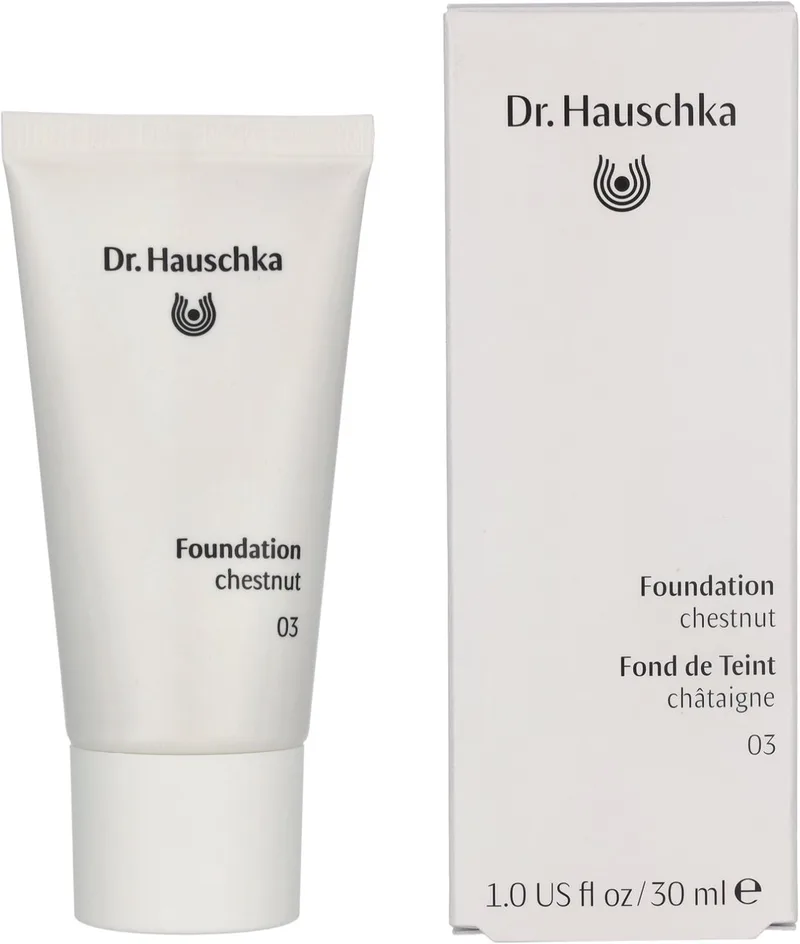Foundation 30 ml - #03 Chestnut von Dr. Hauschka in #03 Chestnut – Produktfoto