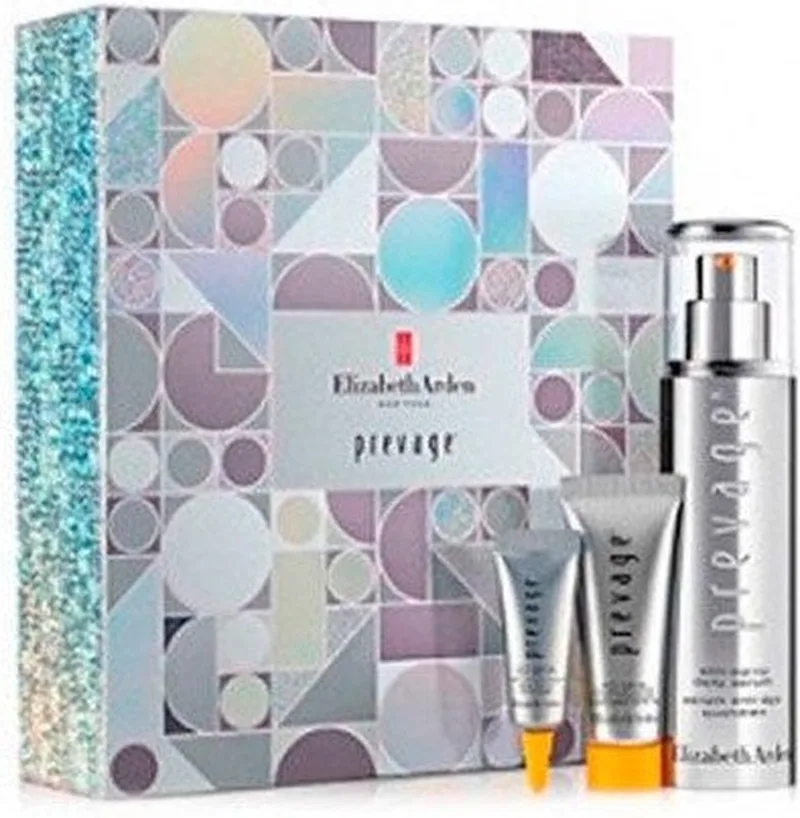 Red Door Geschenkset 30ml EDT + 50ml Geparfumeerde Body Lotion + 50ml Bad & Douchegel von Elizabeth Arden – Produktfoto