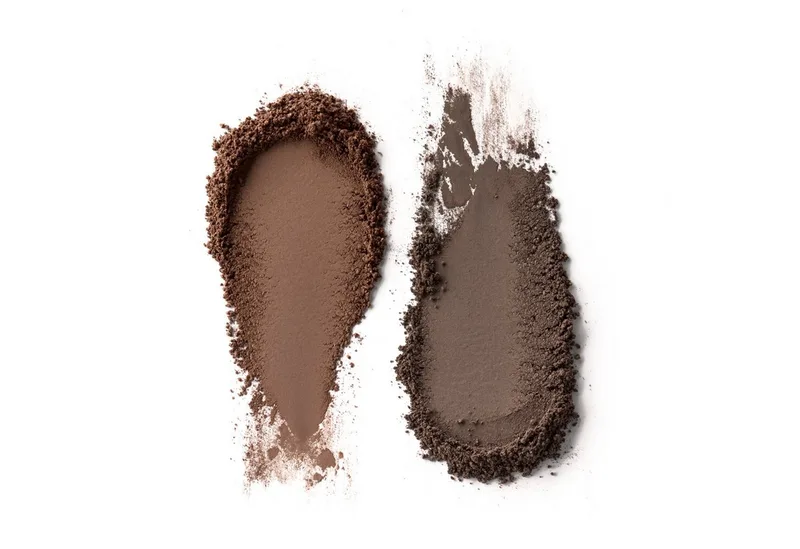 Augenbrauen-Puder BROW POWDER DUO SET, 3-tlg., natürliche Definition der Augenbrauen, präzise Anwendung, verblendbar. van essence in Bruin – productfoto 5 van 5