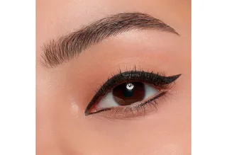 Eyeliner eyeliner pen extra long-lasting, 5-tlg., mit feiner Pinselspitze von essence in Schwarz – Produktfoto 3 von 4
