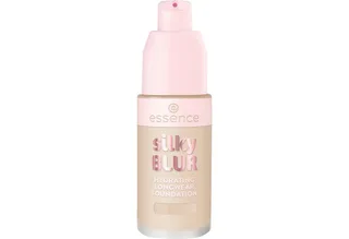 Foundation SILKY BLUR HYDRATING LONGWEAR FOUNDATION, 3-tlg. von essence in Beige – Produktfoto 3 von 5