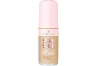 Foundation SILKY BLUR HYDRATING LONGWEAR FOUNDATION, 3-tlg. fra essence i Brun – produktbillede 2 af 5