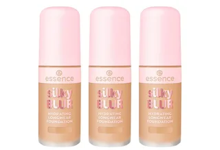 Foundation SILKY BLUR HYDRATING LONGWEAR FOUNDATION, 3-tlg. fra essence i Brun – produktbillede 1 af 5