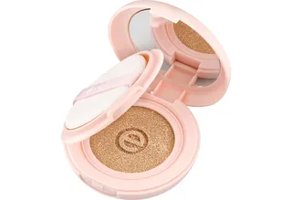 Foundation silky CUSHION FOUNDATION, 3-tlg. von essence in Beige – Produktfoto 2 von 5