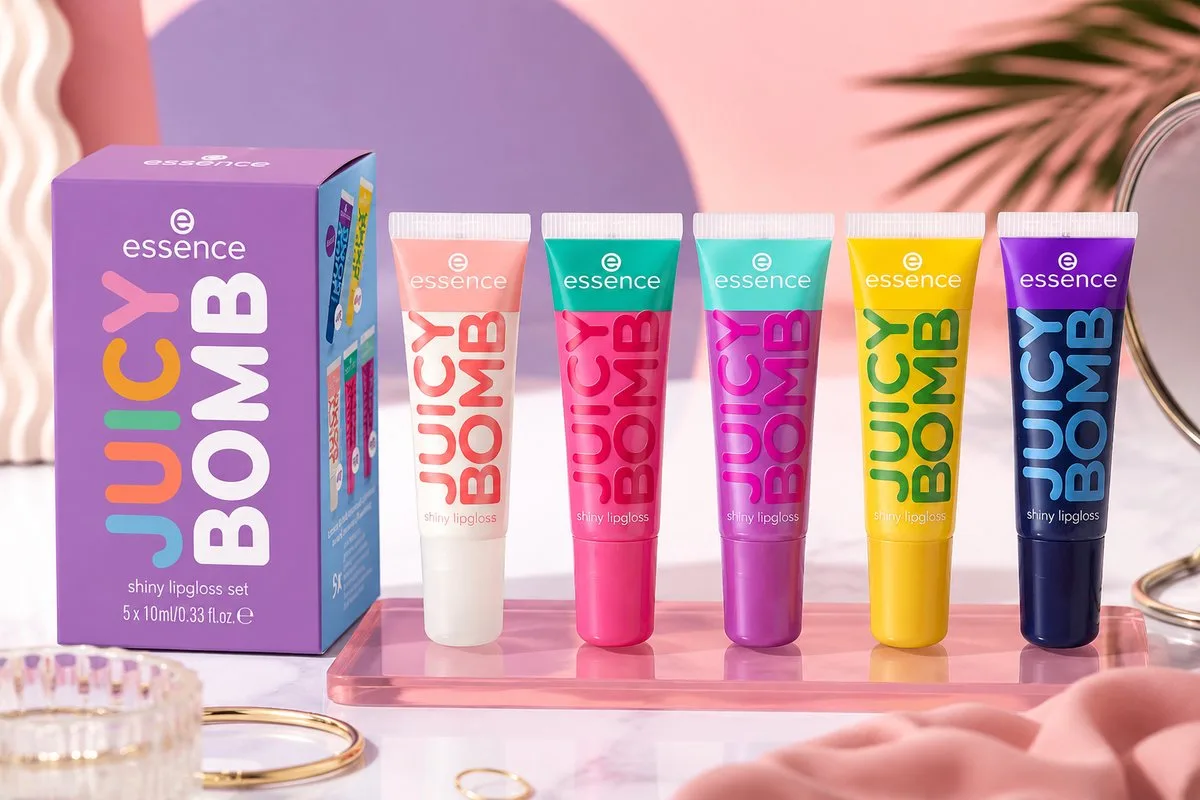 Juicy Bomb Shiny Lip Gloss Set 02 – 5 Kleuren – 101 Lovely Litchi, 102 Witty Watermelon, 105 Bouncy Bubblegum, 106 Mellow Mango, 108 Very Blueberry – Elk 10 ml – Veganistisch de essence en Rose – photo du produit