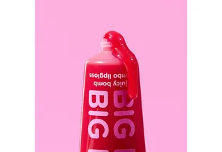 Lipgloss SAY IT WITH JUICY BIG HUG juicy bomb jumbo lipgloss, 4-tlg. von essence in Rot – Produktfoto 4 von 5