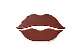 Lippenstift HYDRA KISS LIP TINT, 3-tlg., hohe Deckkraft, glänzend von essence in Braun – Produktfoto 4 von 5