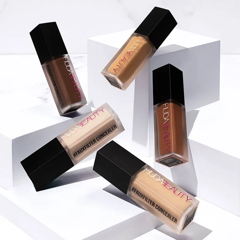 Fauxfilter Luminous Matte Liquid Concealer by Huda Beauty in Sugar biscuit 3.5N – product photo