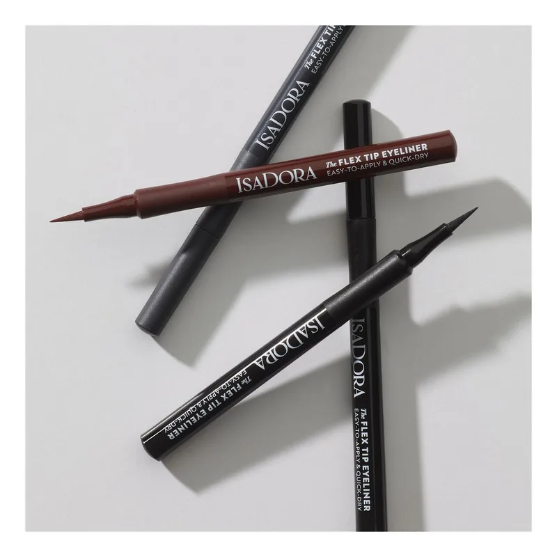 Flex Tip Eyeliner de IsaDora en Noir, 1 ml – photo du produit 2 sur 5