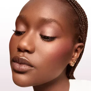 Idôle Tint Oogschaduw - Ultra Precies - Vloeibare Oogschaduw, Eyeliner & Blush - Glanzende Finish - 03 Hot Lava fra Lancôme i 3 hot lava – produktbillede 1 af 3