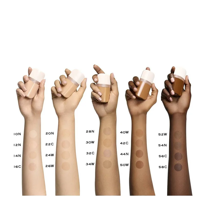 Skin Idôle 3+ Serum Supertint Vloeibare foundation fra Lancôme i Lichtbruin, 30 ml – produktbillede 2 af 4