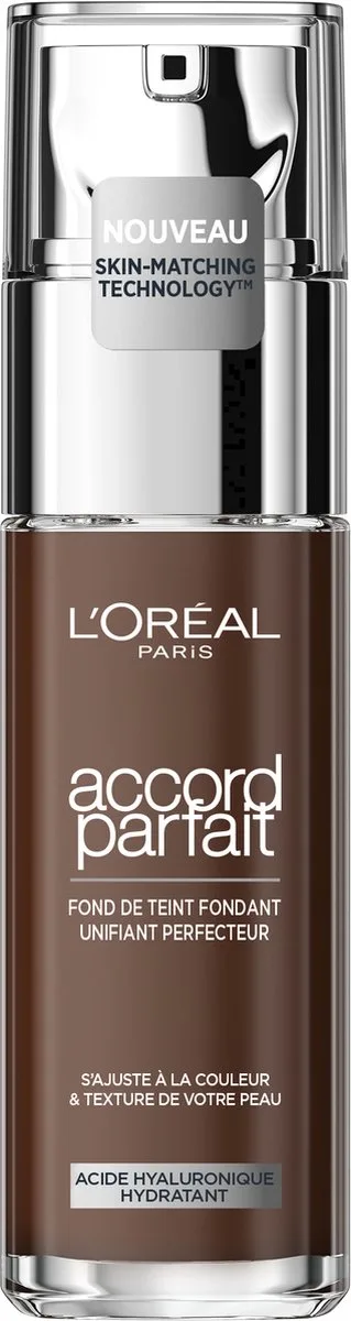 Accord Parfait Foundation - Natuurlijk Dekkende Foundation met Hyaluronzuur en SPF 16 - 30 ml van L'Oréal Paris in 11N – productfoto