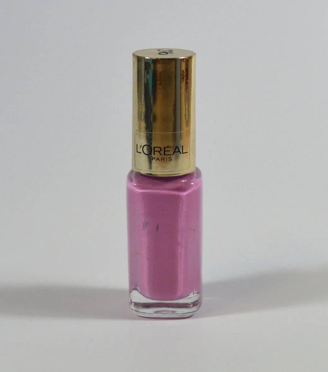 Color Riche Nail Polish 5ml - 216 Milk Shake in LA van L'Oréal Paris – productfoto
